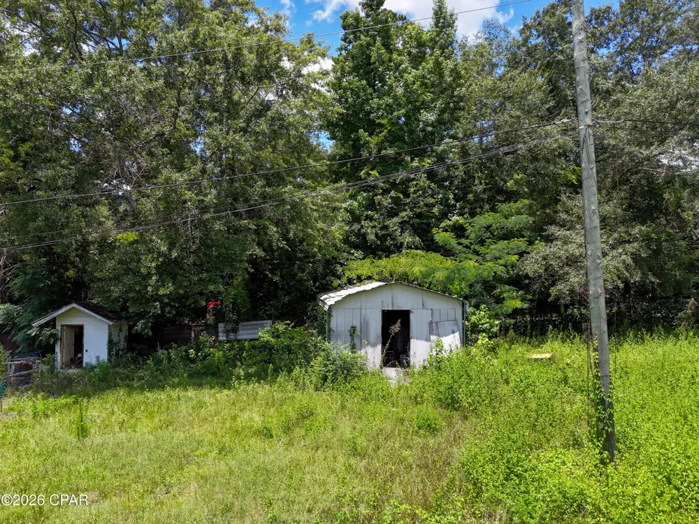 1652 Brickyard Road Chipley, FL 32428