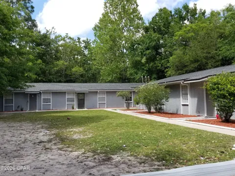 6707 E Highway 22 #D