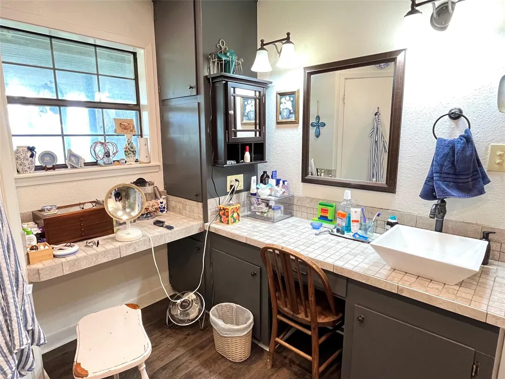 11009 N Hwy 77 Lexington, TX 78947