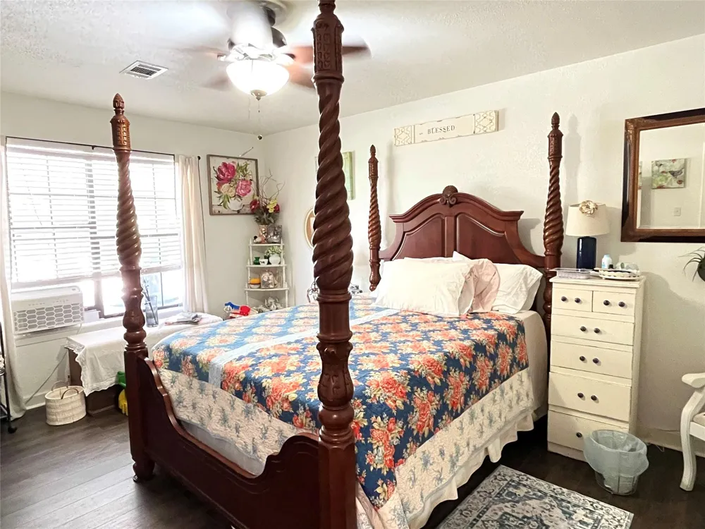 11009 N Hwy 77 Lexington, TX 78947