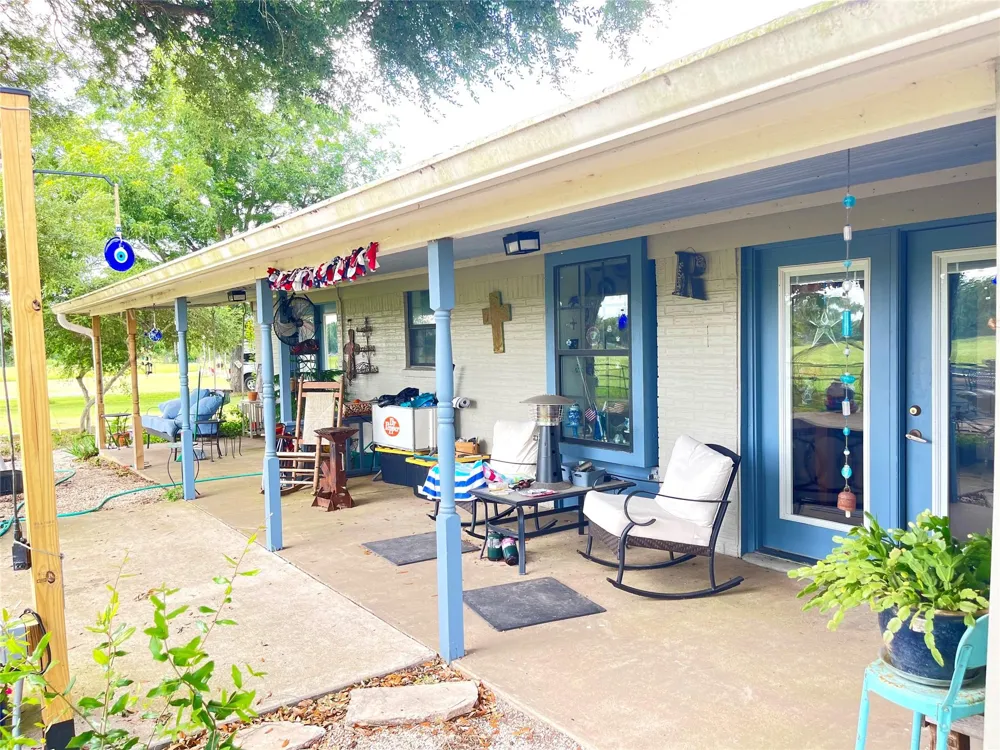 11009 N Hwy 77 Lexington, TX 78947