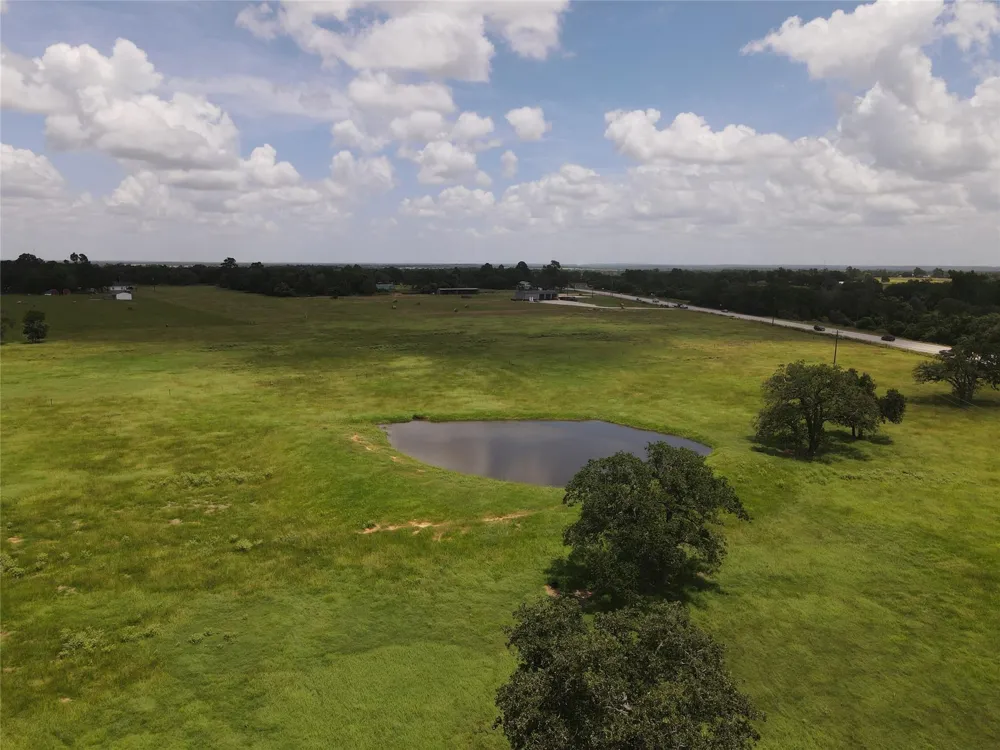 11009 N Hwy 77 Lexington, TX 78947