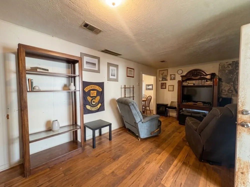 3575 County Road 1325 Warren, TX 77664