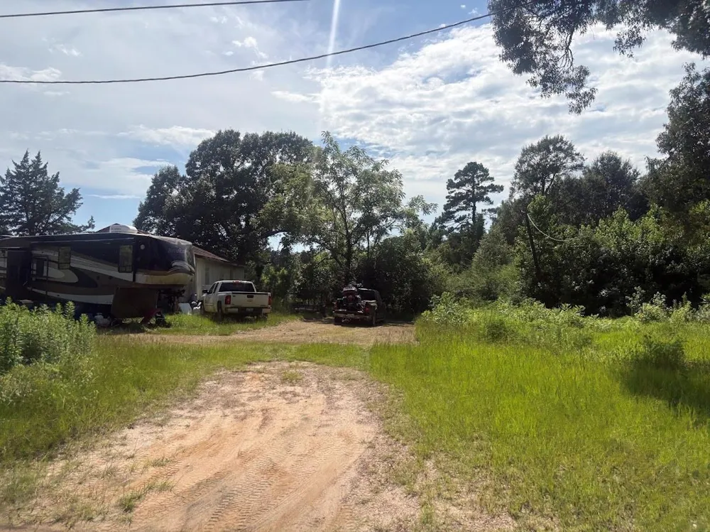 3575 County Road 1325 Warren, TX 77664