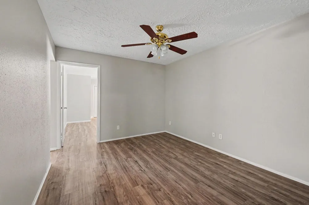 12219 Meadowhollow Drive Meadows Place, TX 77477