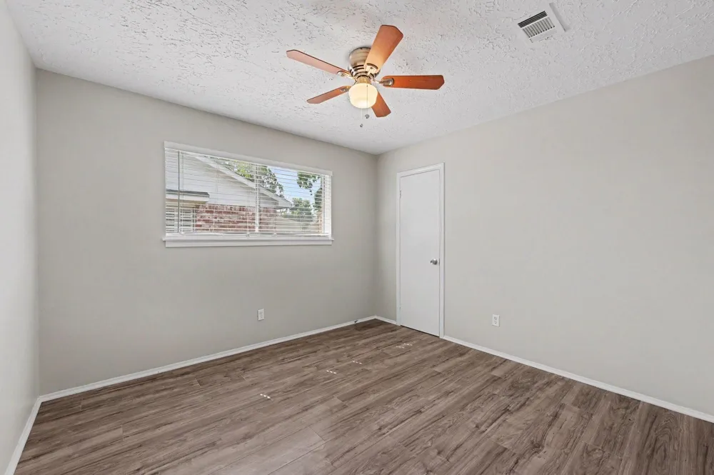 12219 Meadowhollow Drive Meadows Place, TX 77477