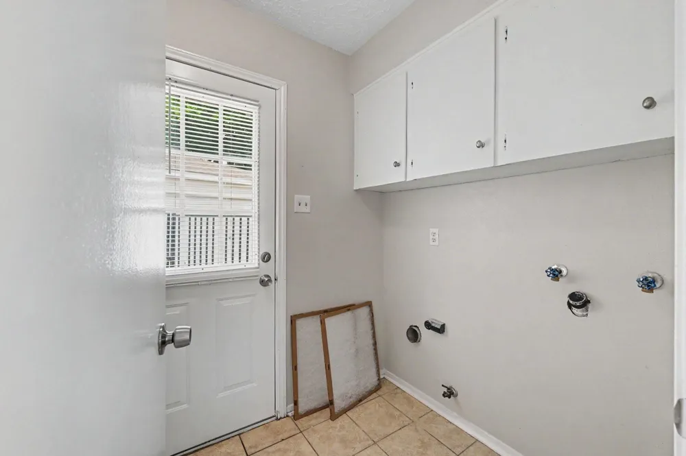 12219 Meadowhollow Drive Meadows Place, TX 77477