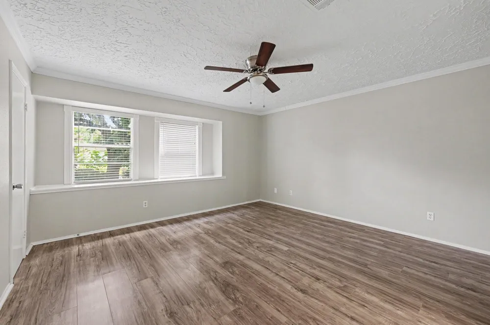12219 Meadowhollow Drive Meadows Place, TX 77477