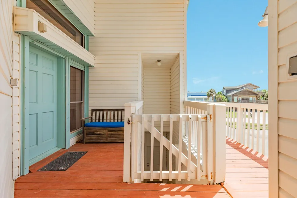4231 Pelican Lane Galveston, TX 77554