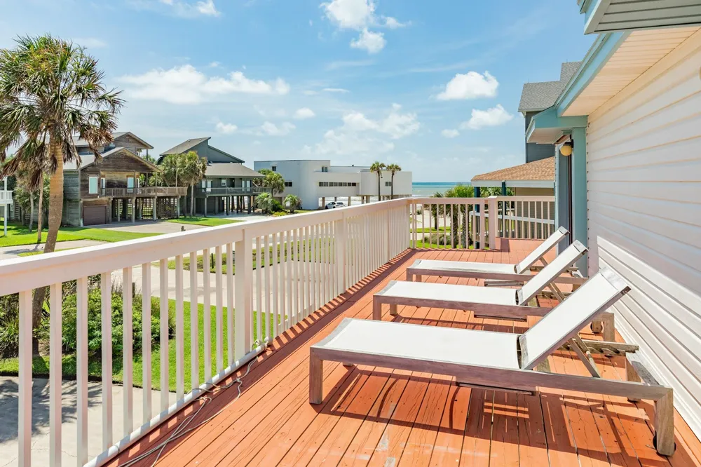 4231 Pelican Lane Galveston, TX 77554