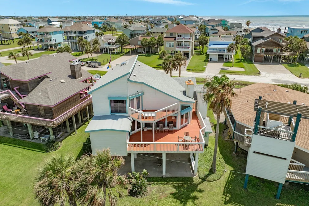 4231 Pelican Lane Galveston, TX 77554