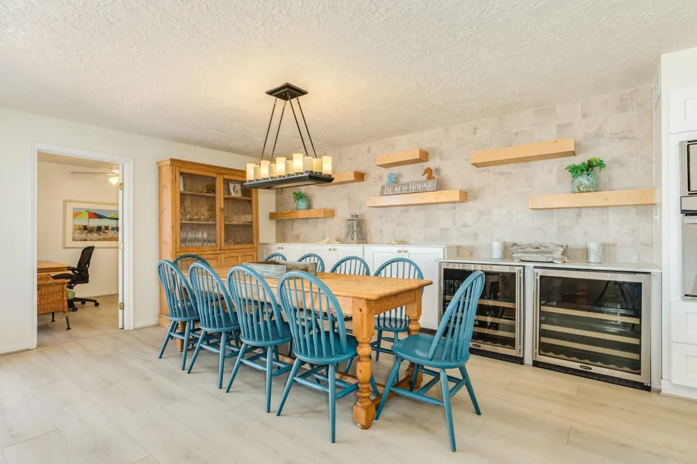 4231 Pelican Lane Galveston, TX 77554