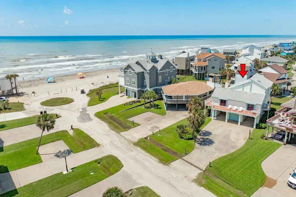 4231 Pelican Lane Galveston, TX 77554