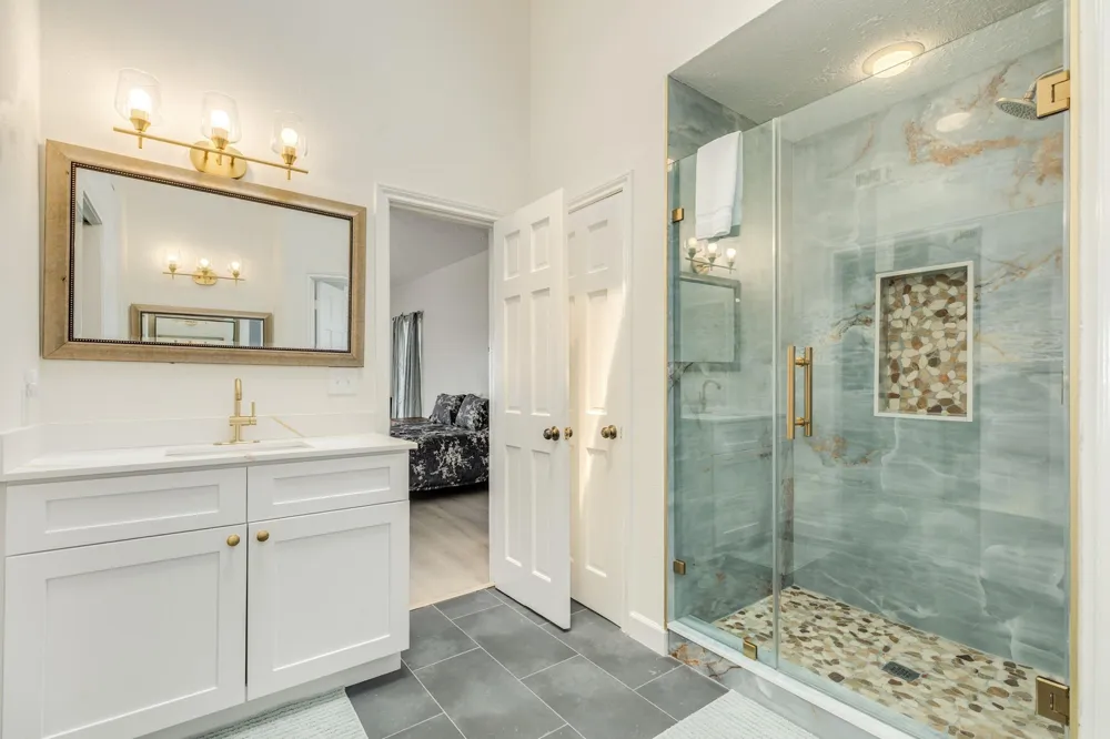 4231 Pelican Lane Galveston, TX 77554
