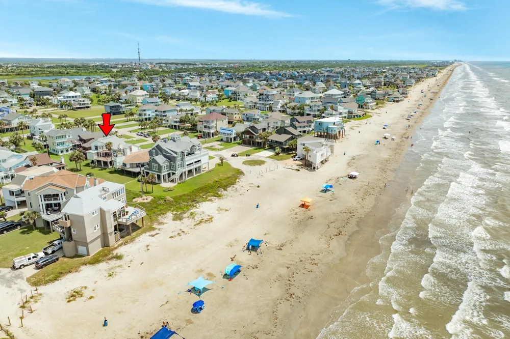 4231 Pelican Lane Galveston, TX 77554