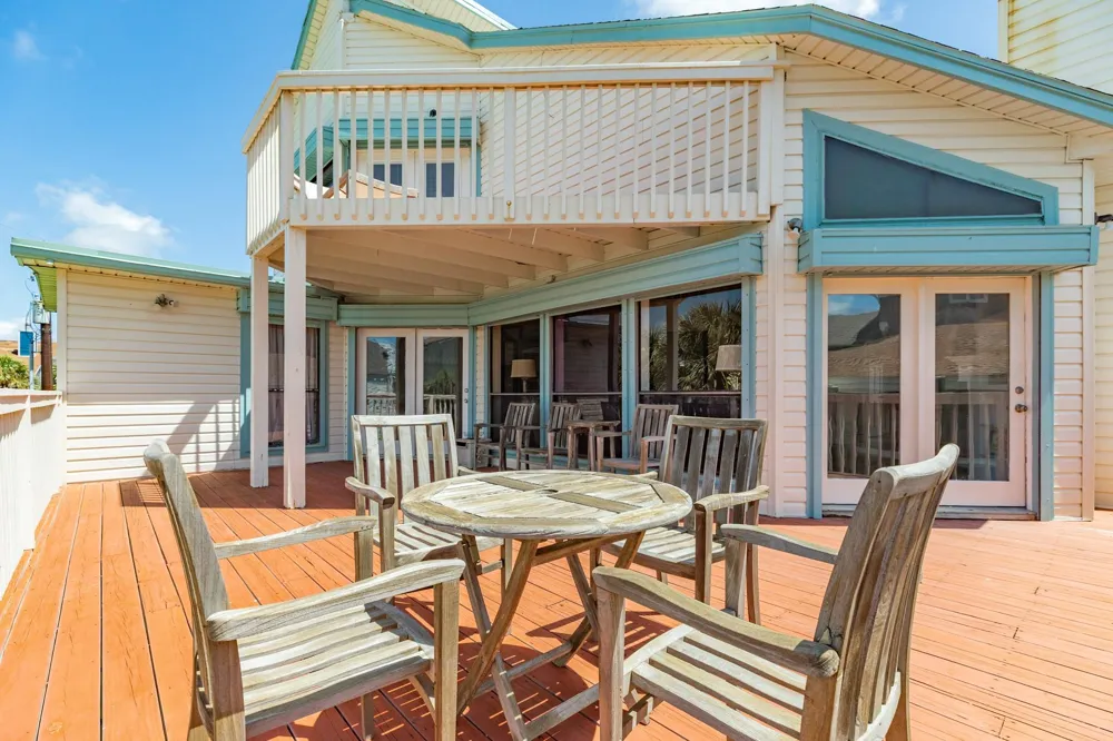 4231 Pelican Lane Galveston, TX 77554
