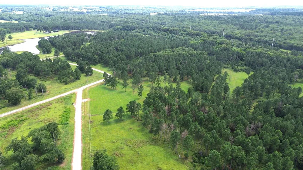 1320 Buckhorn Creek Crockett, TX 75835