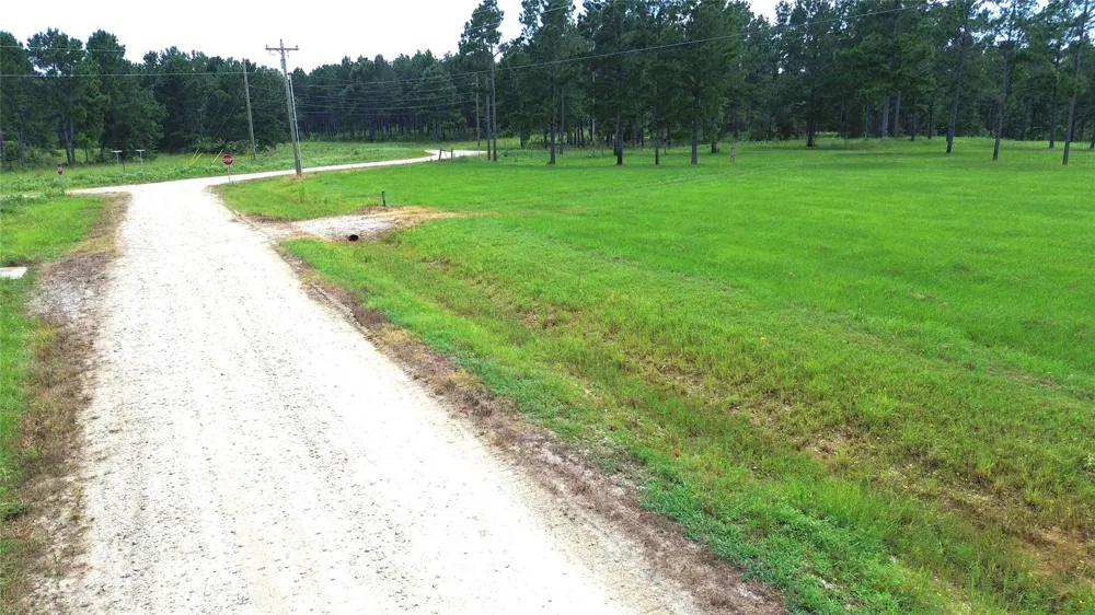 1320 Buckhorn Creek Crockett, TX 75835