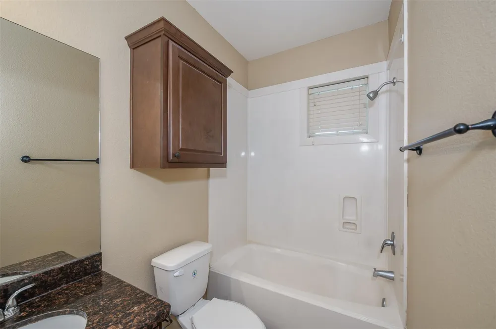 4311 Commando Trail College Station, TX 77845