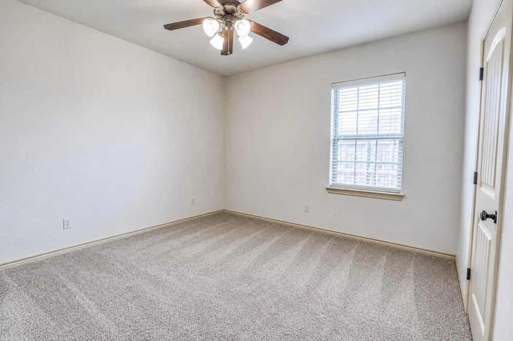 4311 Commando Trail College Station, TX 77845