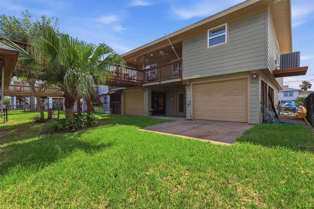 375 Ling Bayou Vista, TX 77563