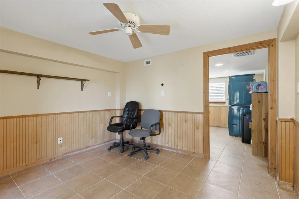 375 Ling Bayou Vista, TX 77563