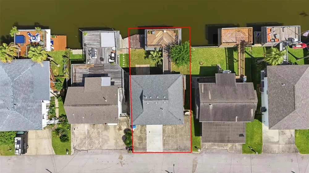 375 Ling Bayou Vista, TX 77563