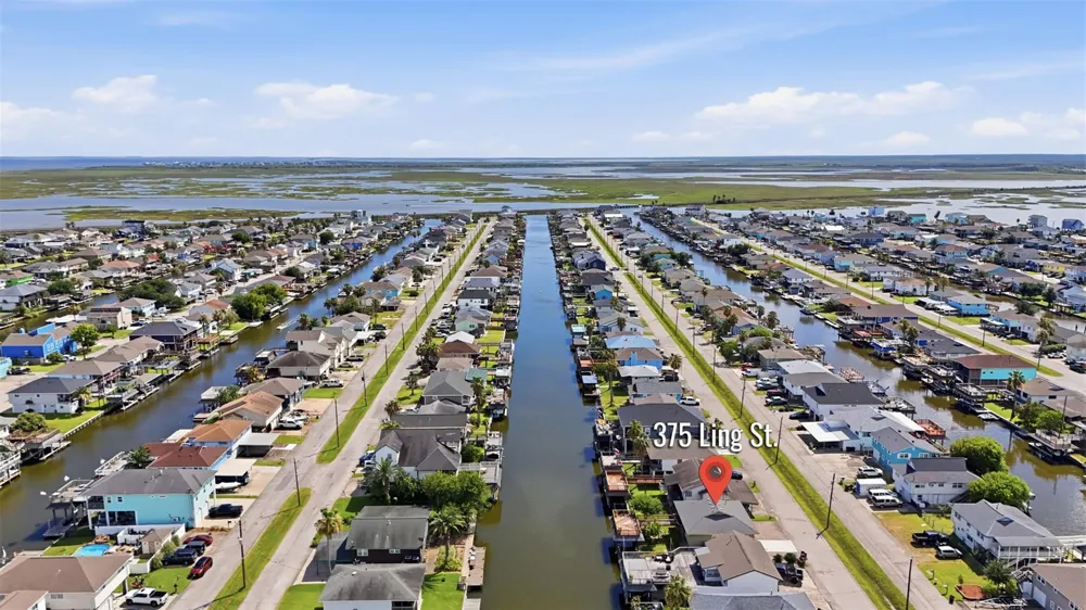 375 Ling Bayou Vista, TX 77563