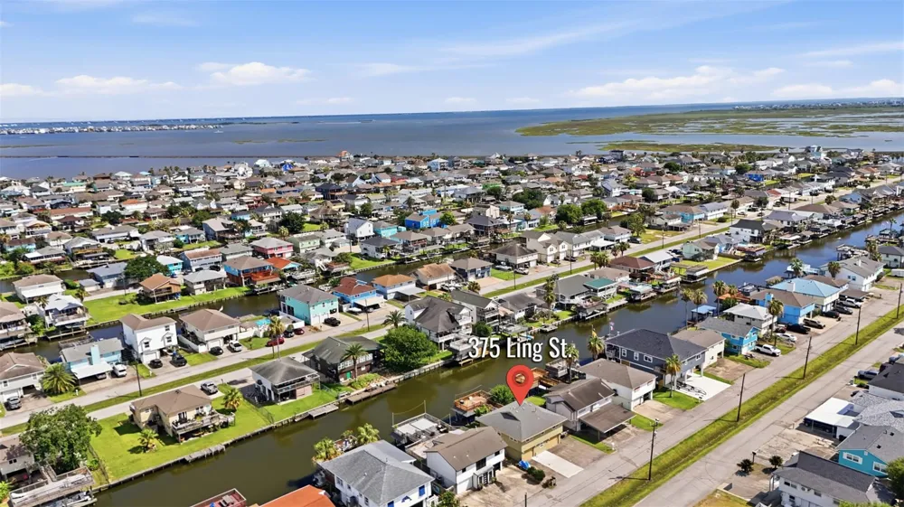 375 Ling Bayou Vista, TX 77563