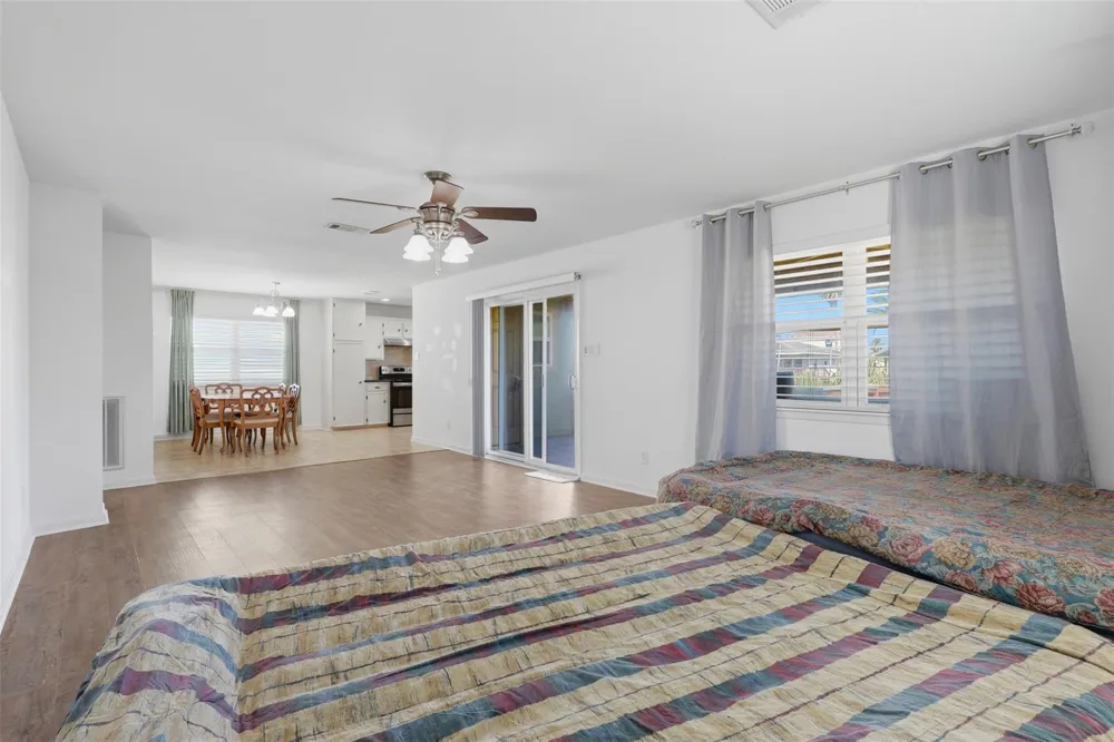 375 Ling Bayou Vista, TX 77563
