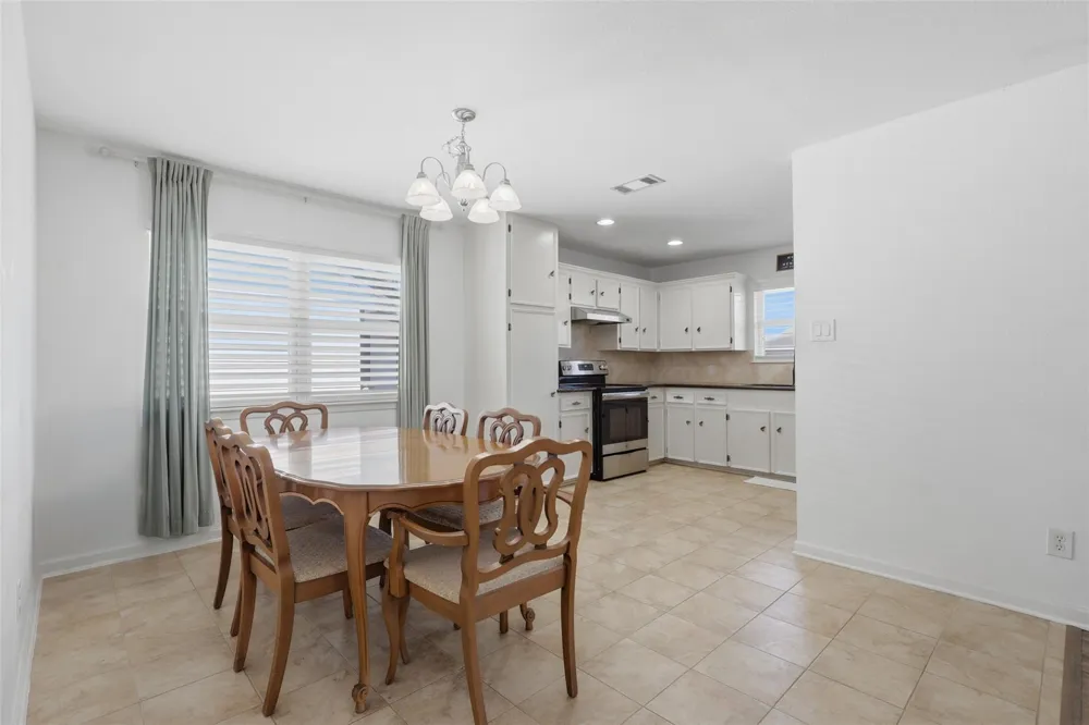 375 Ling Bayou Vista, TX 77563