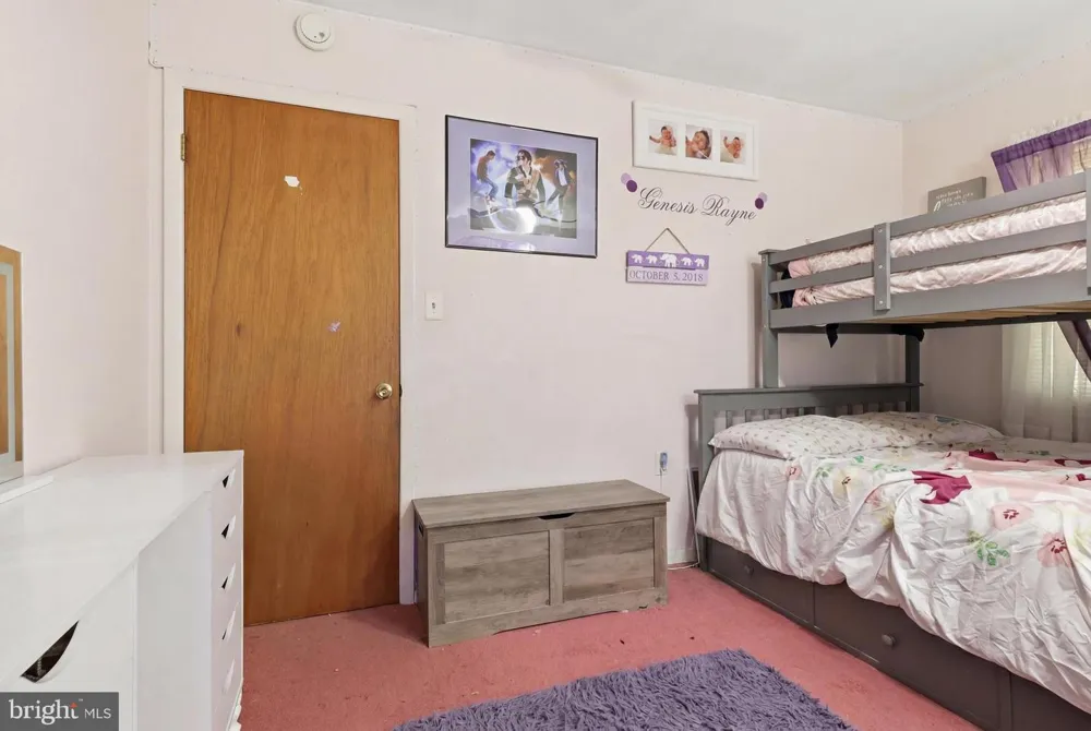 2708 SUNSET LANE York, PA 17408