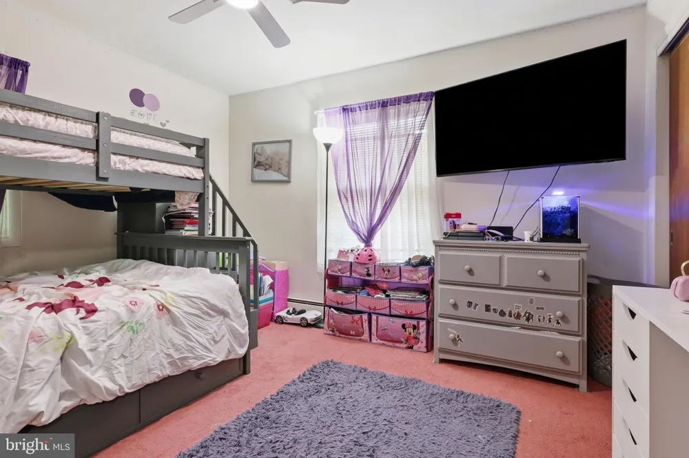 2708 SUNSET LANE York, PA 17408