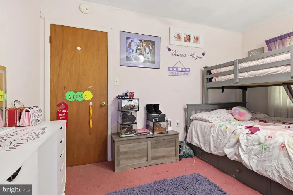 2708 SUNSET LANE York, PA 17408