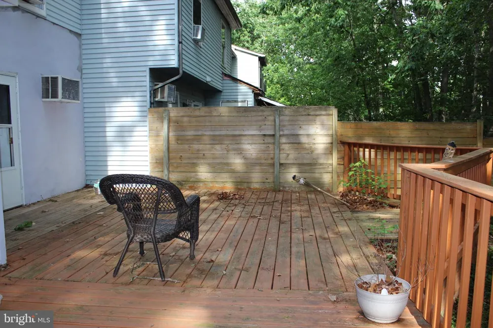 44 EDINSHIRE ROAD Sicklerville, NJ 08081