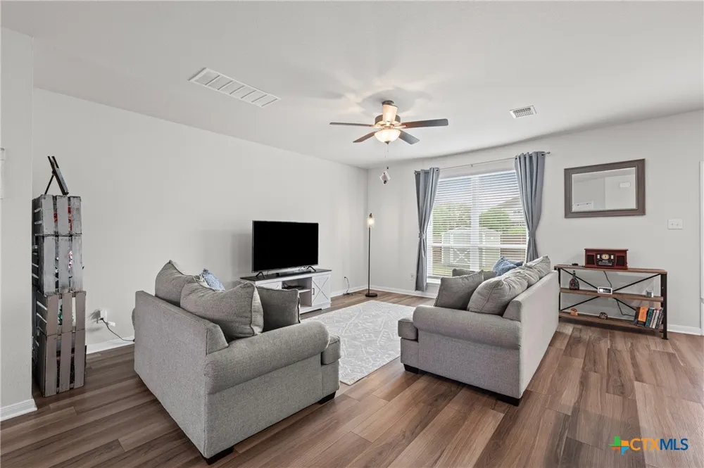 9817 Kensley Rose Drive Killeen, TX 76542