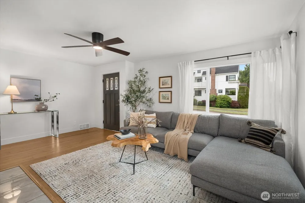 3903 SW Dakota Street Seattle, WA 98116