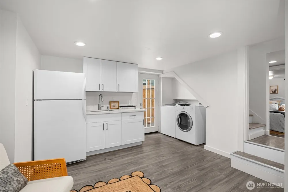 3903 SW Dakota Street Seattle, WA 98116