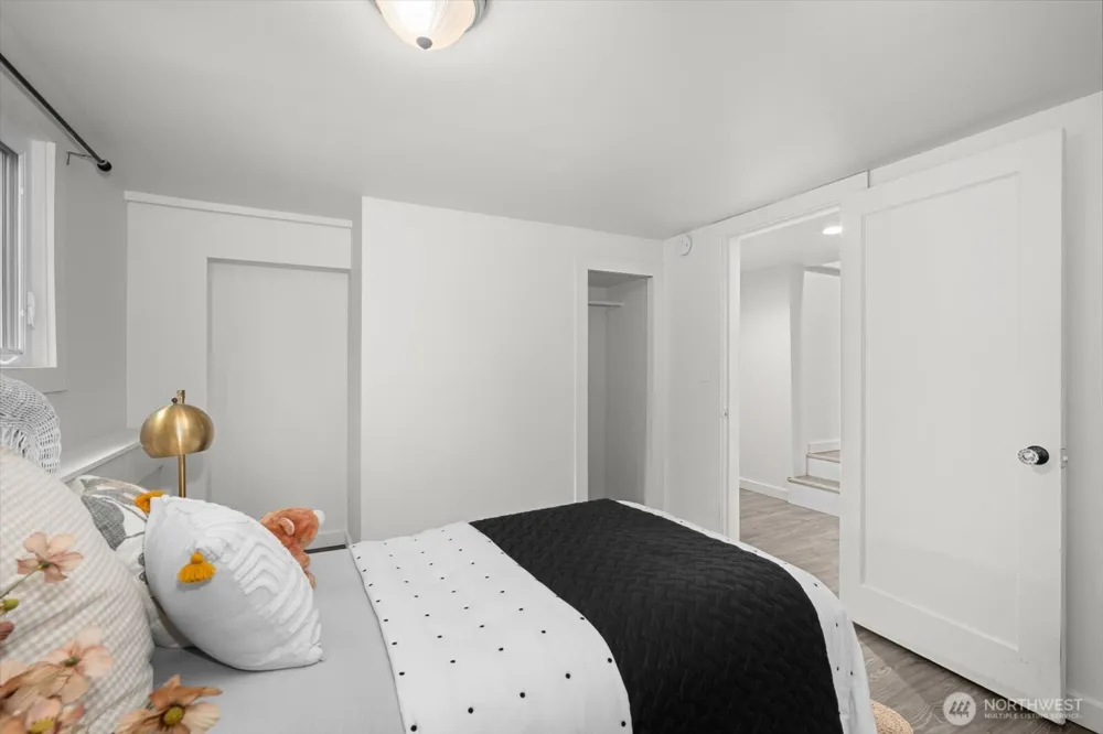 3903 SW Dakota Street Seattle, WA 98116