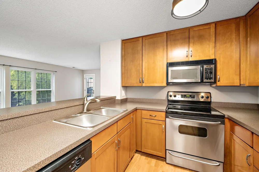6155 Chasewood Parkway #204 Minnetonka, MN 55343