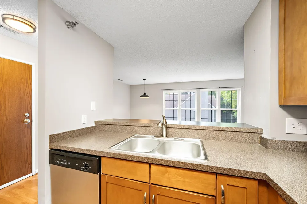 6155 Chasewood Parkway #204 Minnetonka, MN 55343