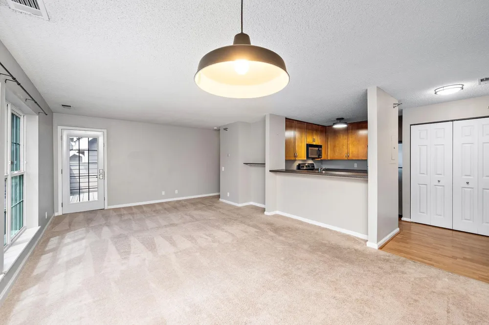 6155 Chasewood Parkway #204 Minnetonka, MN 55343