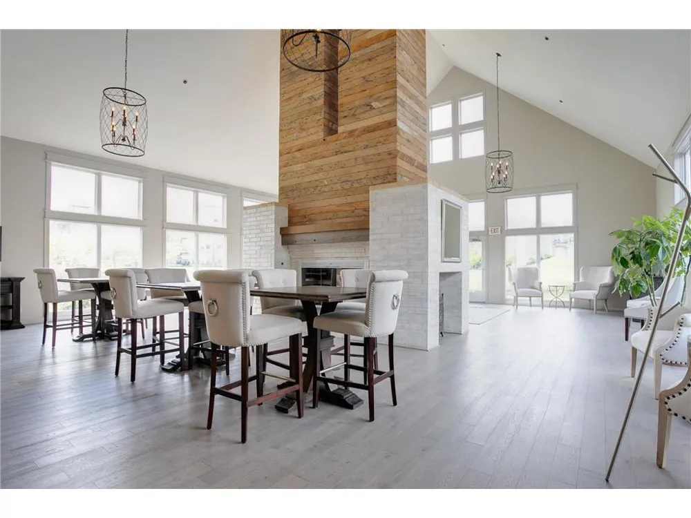 6155 Chasewood Parkway #204 Minnetonka, MN 55343