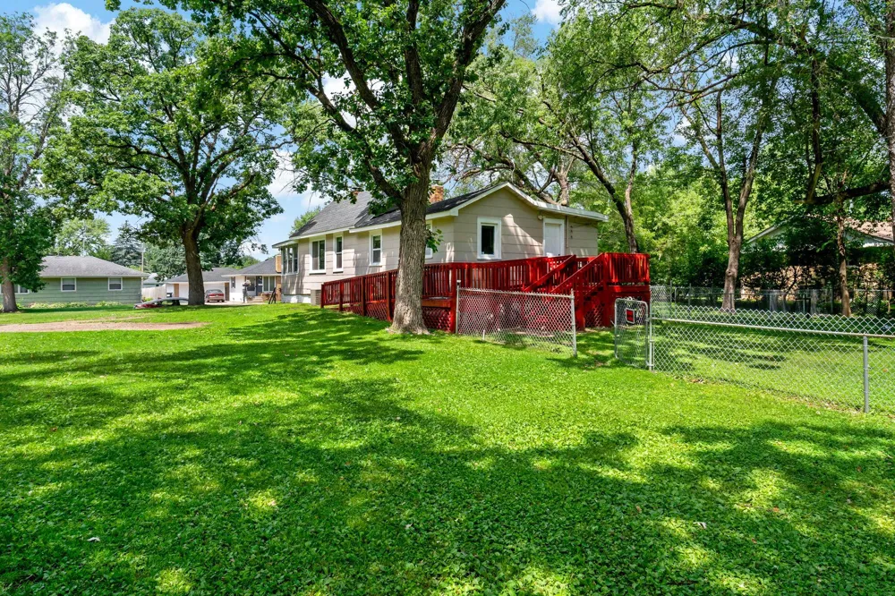 5740 Dupont Avenue Brooklyn Center, MN 55430