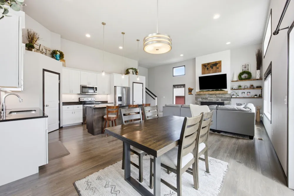 1207 Southwood Drive Dilworth, MN 56529