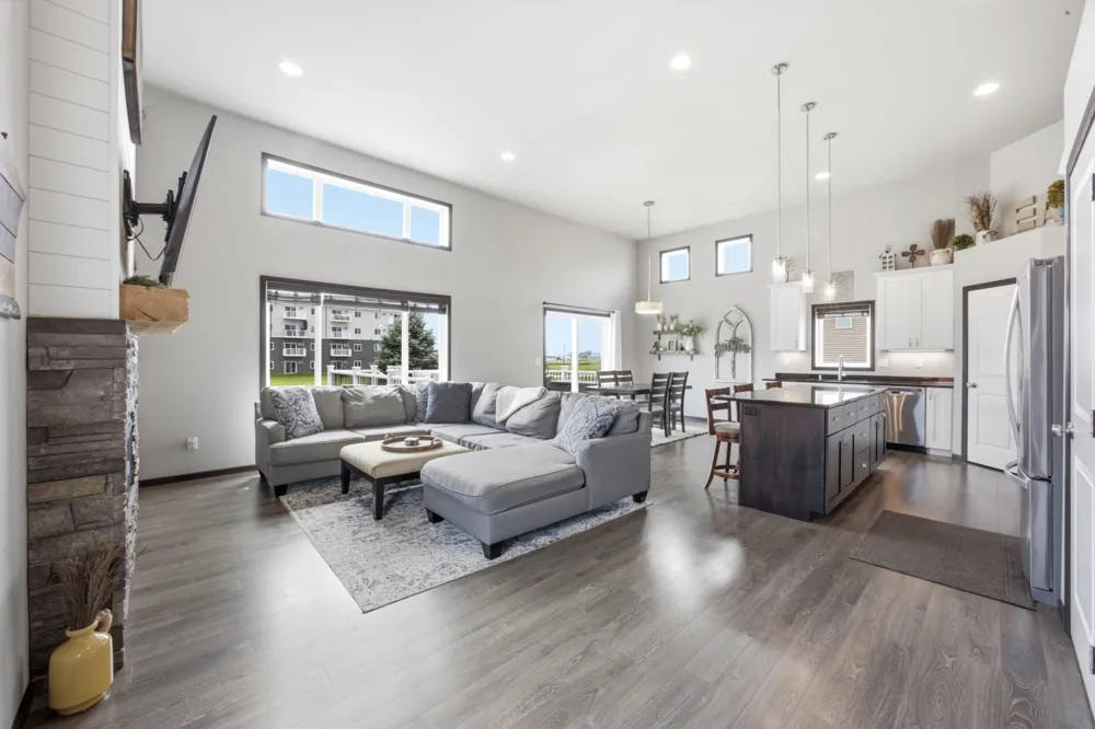 1207 Southwood Drive Dilworth, MN 56529