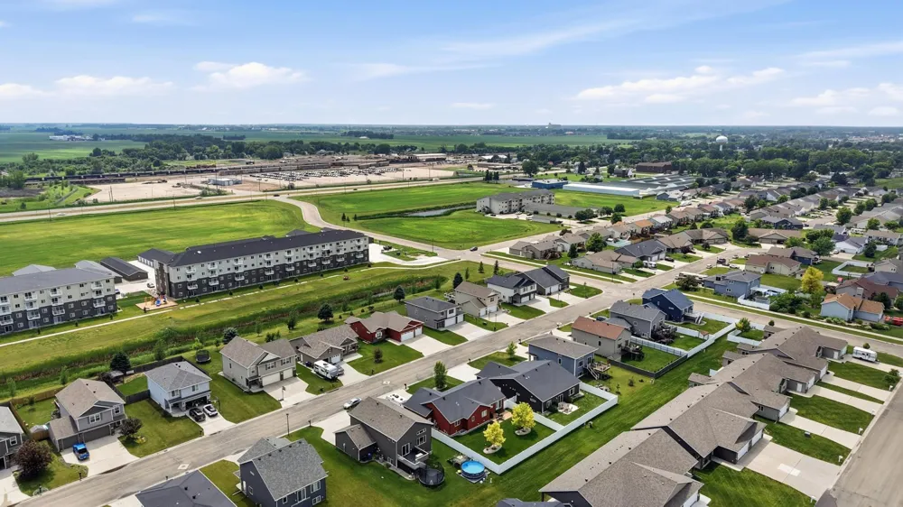 1207 Southwood Drive Dilworth, MN 56529
