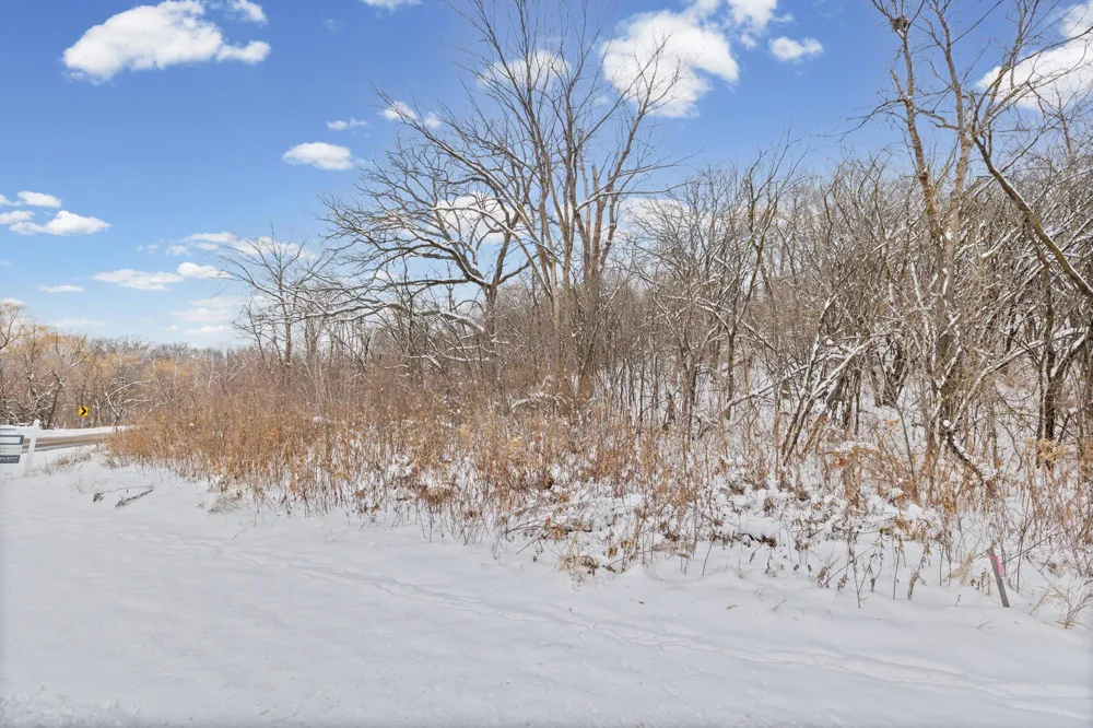 2685 Carver Avenue E Maplewood, MN 55119