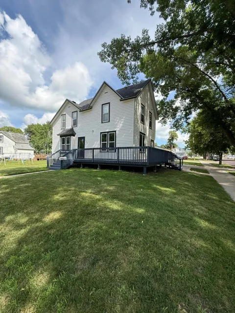 400 Walnut Street SW