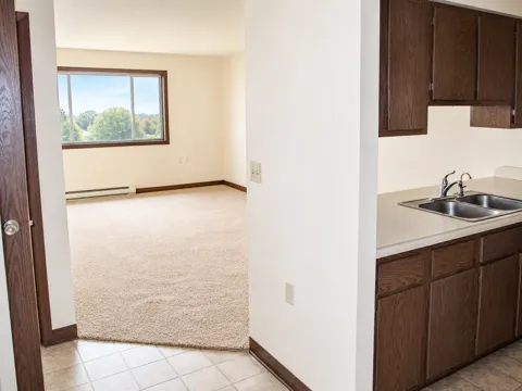 401 S Oak Street #8